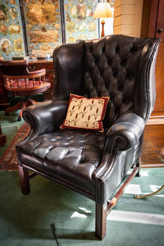 Mobilier classique anglais Biéville-en-Auge