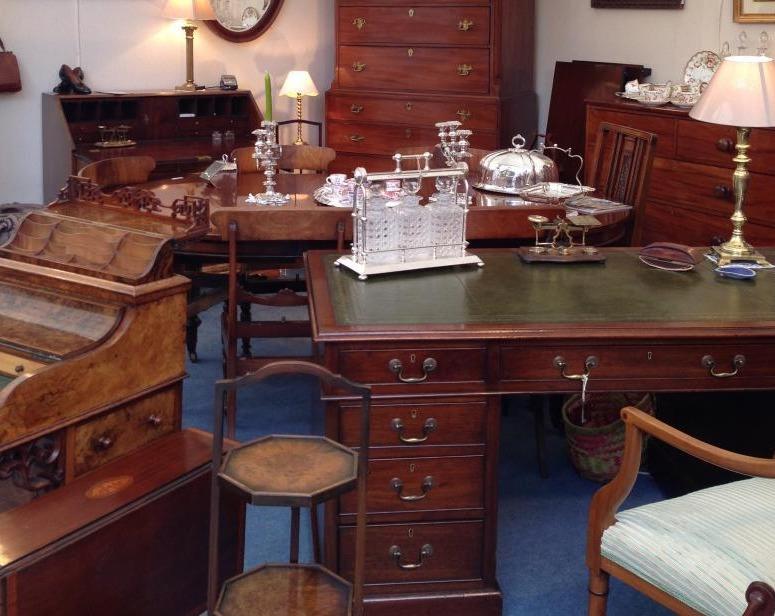 Meubles anglais anciens Belle Vie en Auge